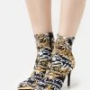 Classic Ankle Boots - Black/Gold