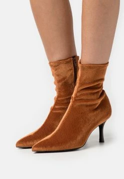 Rag & Bone Brea Boot - High Heeled Ankle Boots