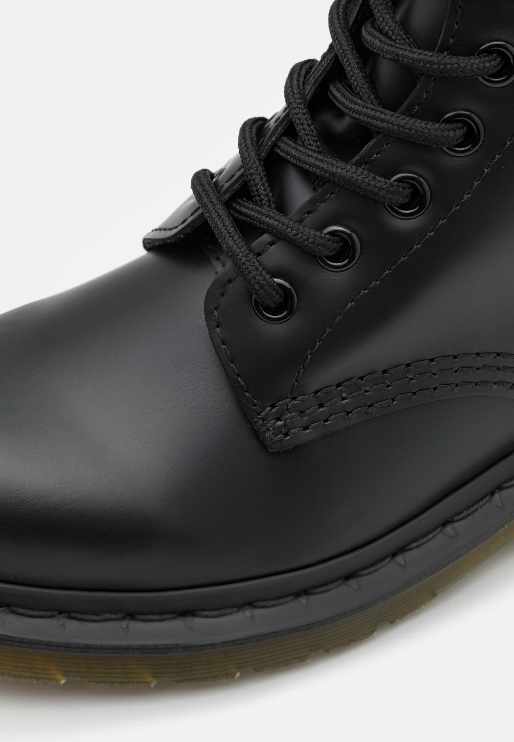 Dr. Martens 101 6 Eye Boot Unisex - Lace-Up Ankle Boots - Black 6 Dr. Martens 101 6 Eye Boot Unisex - Lace-Up Ankle Boots - Black - Image 6