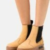Puma Mayze Chelsea - Platform Ankle Boots - Taffy