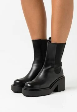 Monki Platform Ankle Boots - Black Dark