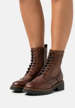 Tamaris Lace-Up Ankle Boots - Muscat