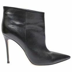 Gianvito Rossi Zipper Ankle Boots In Black Leather