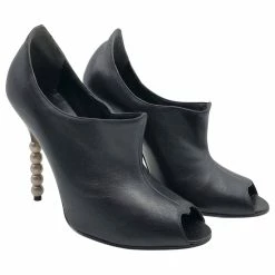 Manolo Blahnik Ankle Boots In Black Leather With Silver Pearl Heals