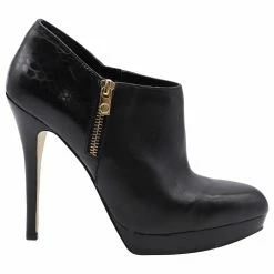 Michael Kors York Ankle Boots In Black Leather