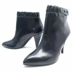 Céline NEW CELINE SHOES TRIANGLE ANKLE BOOTS WITH HEELS 37 BLACK LEATHER BOOTS SHOES